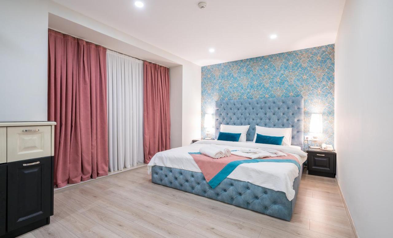 Capitol Hotel By Umbrella Tbilisi Buitenkant foto
