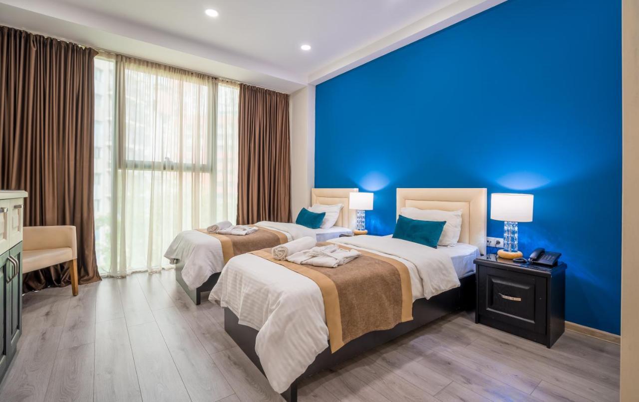 Capitol Hotel By Umbrella Tbilisi Buitenkant foto